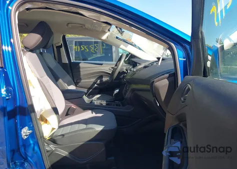 2019 Ford Escape S z USA, uszkodzony, nr VIN 1FMCU0F77KUA32165